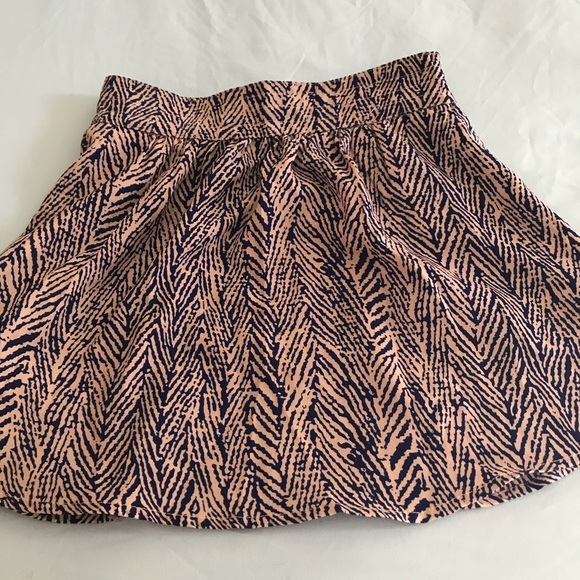 Dresses & Skirts - Junior Sized Small Skirt